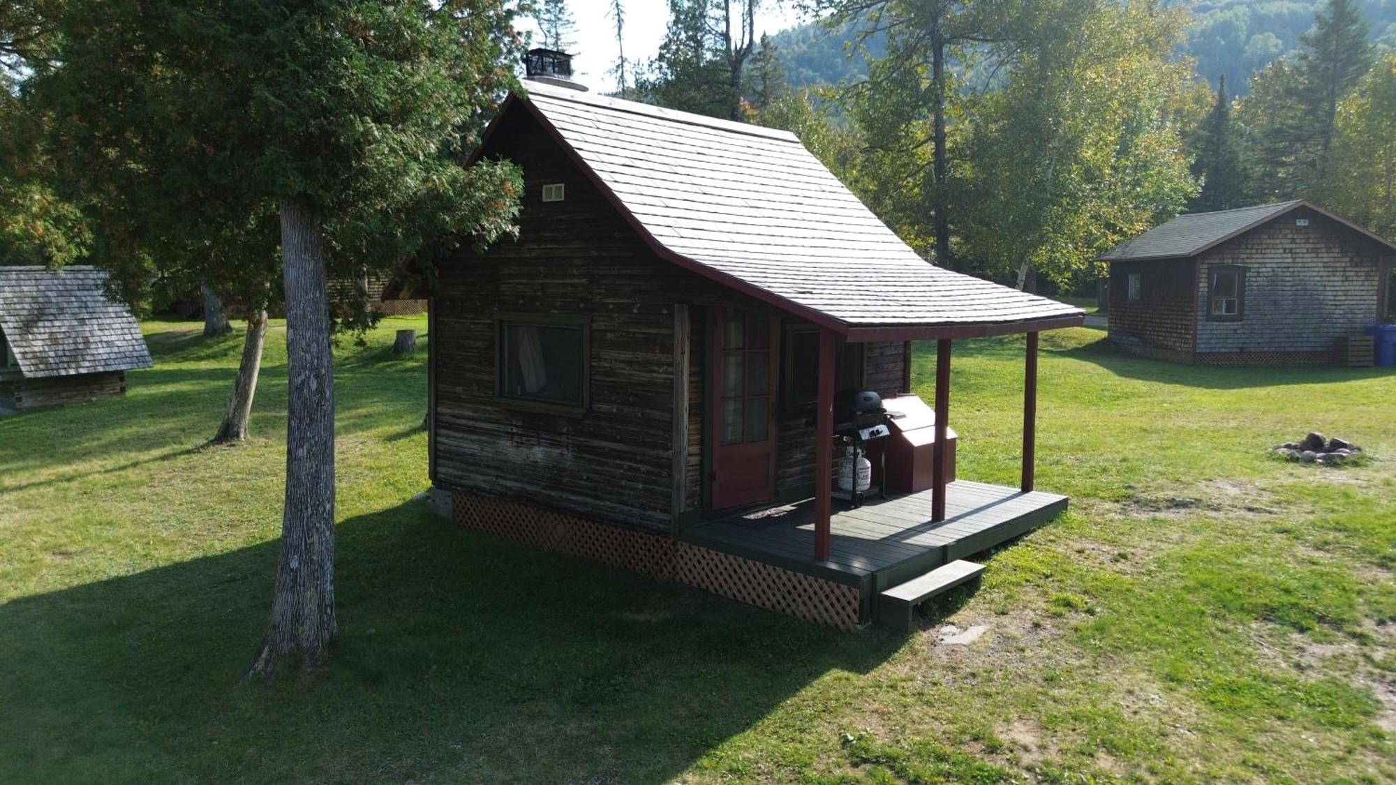 Riviere Petit Saguenay Villa Ngoại thất bức ảnh