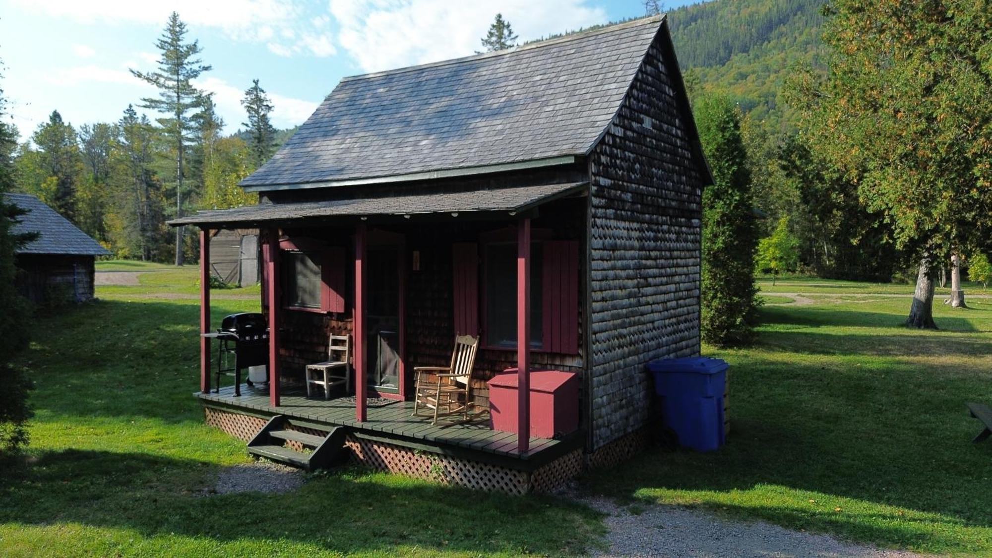Riviere Petit Saguenay Villa Ngoại thất bức ảnh
