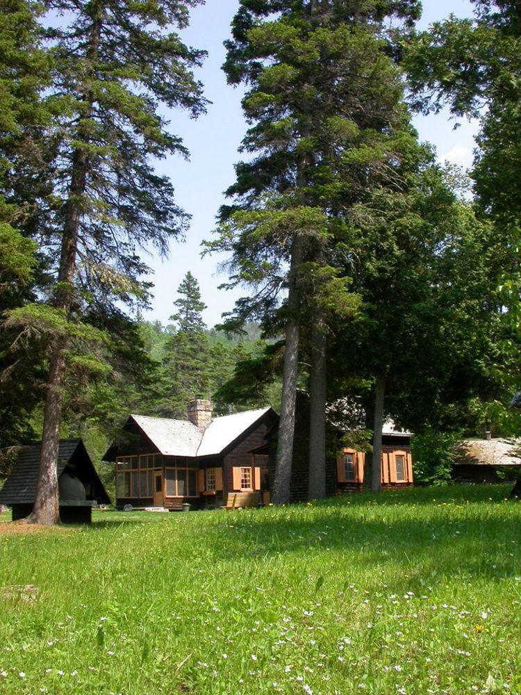 Riviere Petit Saguenay Villa Ngoại thất bức ảnh