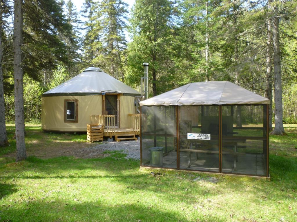 Riviere Petit Saguenay Villa Ngoại thất bức ảnh