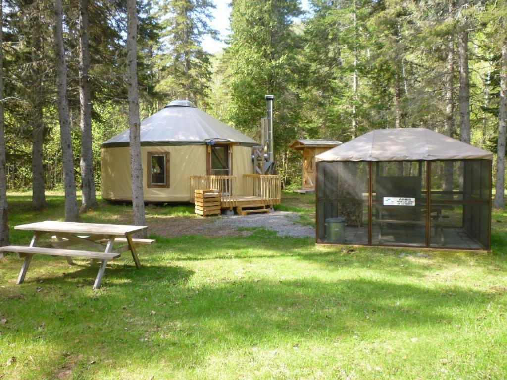 Riviere Petit Saguenay Villa Ngoại thất bức ảnh